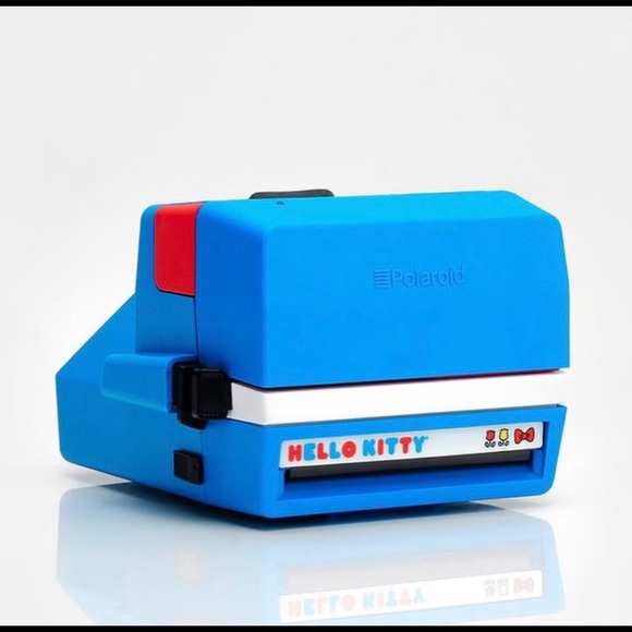 Hello Kitty Polaroid Camera - Picture 6 of 10